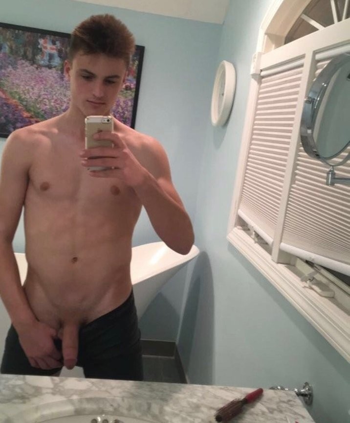 Selfie Boy Showing Cock