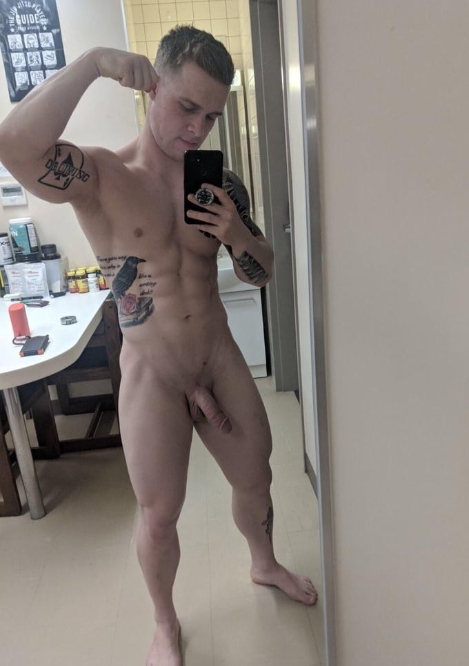 Shaved cock mirror selfie